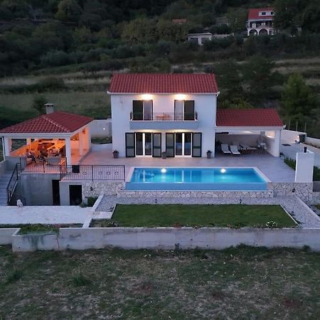 Villa Secluded House - Guaranteed Privacy - Heated Pool Klis Esterno foto