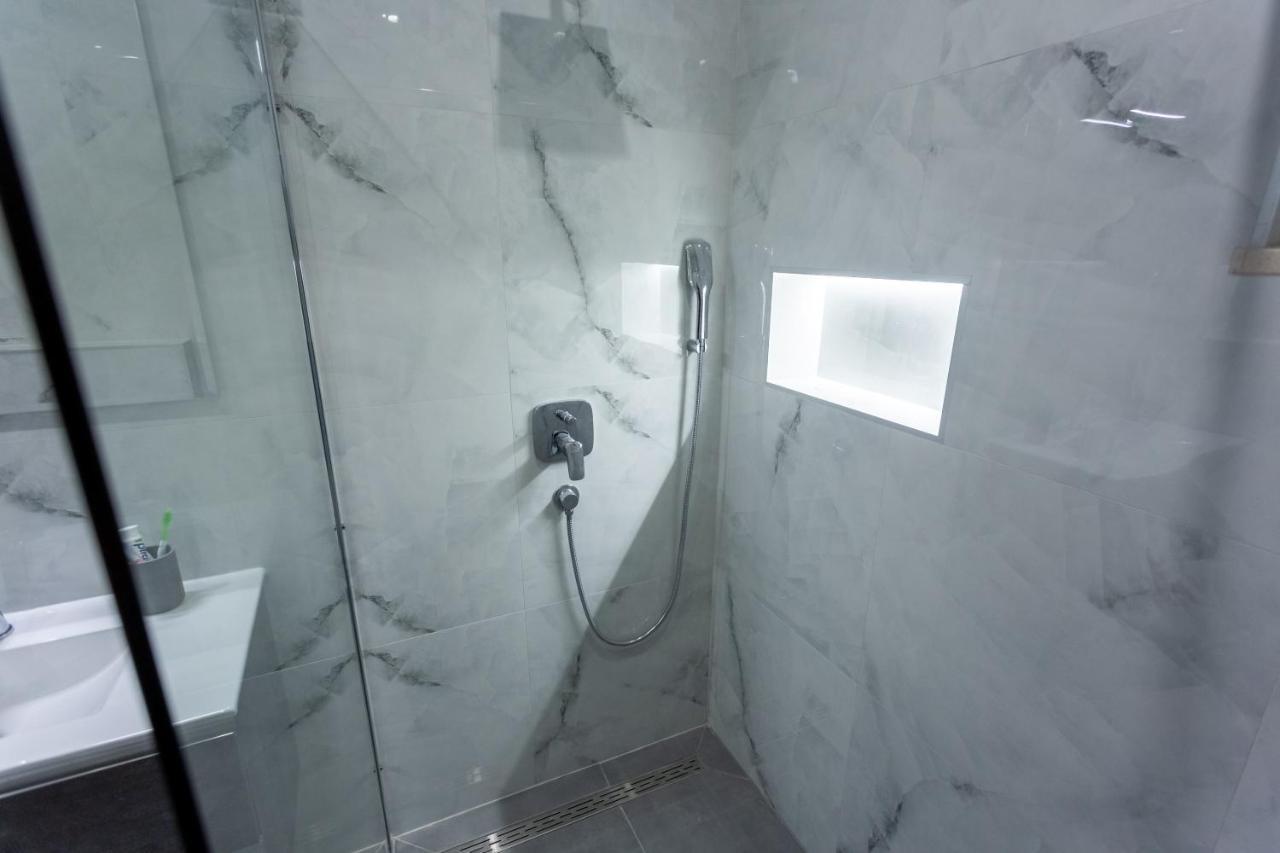 Villa Secluded House - Guaranteed Privacy - Heated Pool Klis Esterno foto