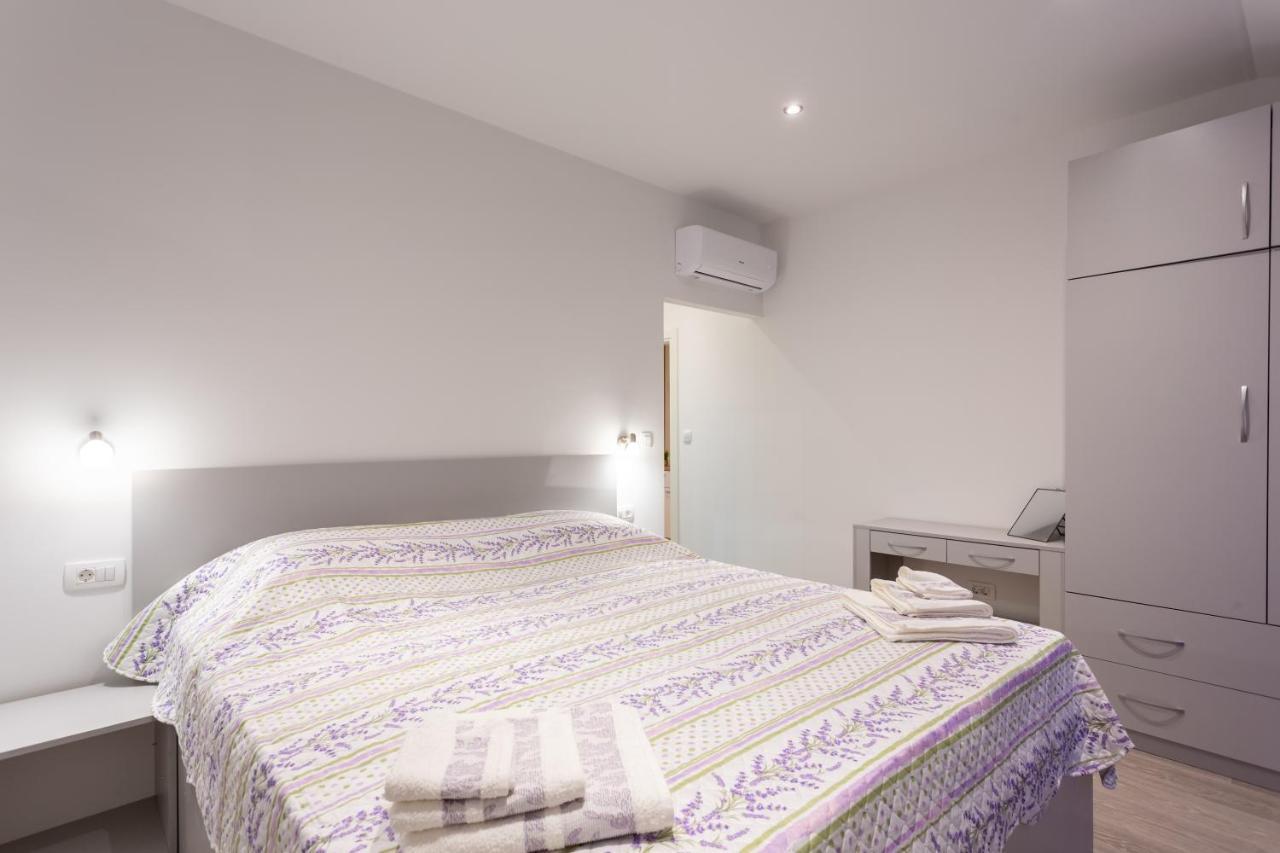 Villa Secluded House - Guaranteed Privacy - Heated Pool Klis Esterno foto