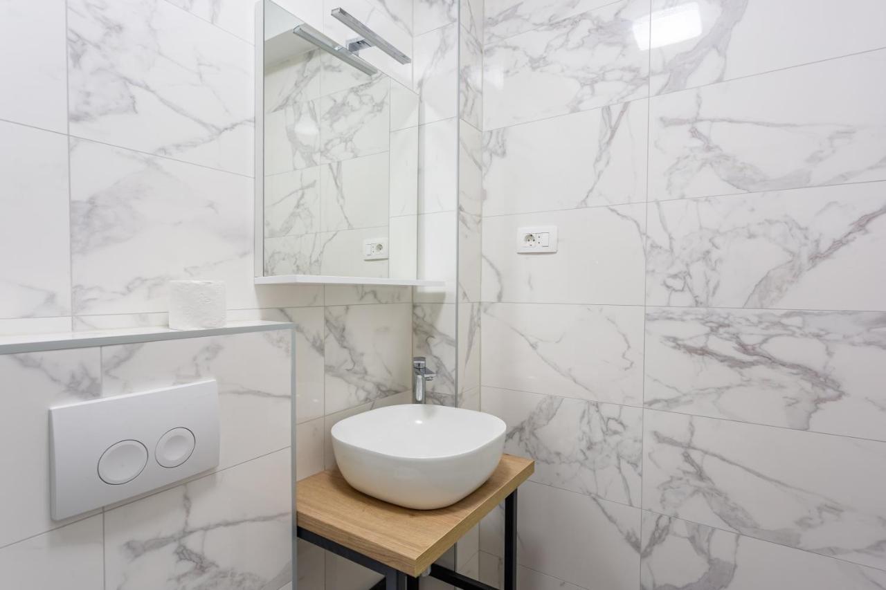 Villa Secluded House - Guaranteed Privacy - Heated Pool Klis Esterno foto