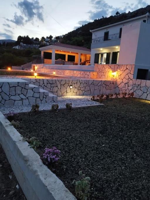 Villa Secluded House - Guaranteed Privacy - Heated Pool Klis Esterno foto